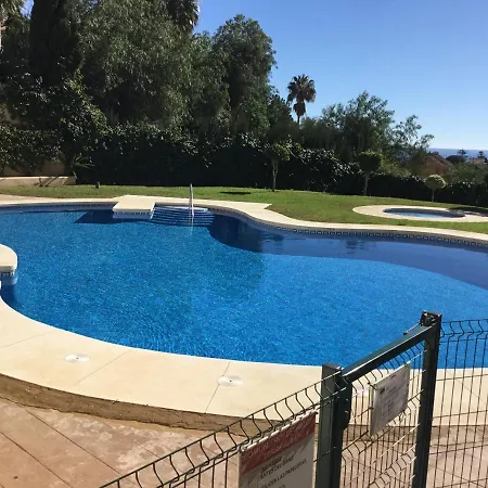 Fuengirola Apartment شقة فوينخيرولا
